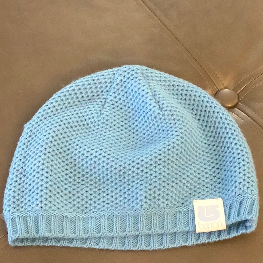 Super cute Burton beanie! Robins-egg blue.